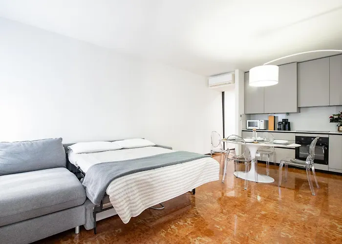 Lovelyhomes Riviera *